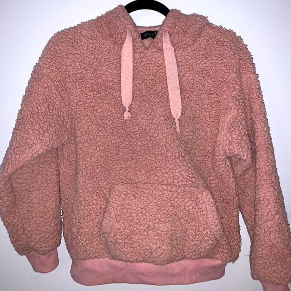 Love Tree Tops - 💖 Fuzzy sweatshirt in pink~Barely worn~
